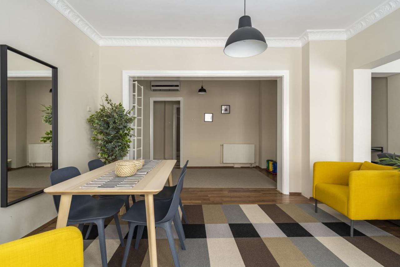 Ferienwohnung Modern Flat Near Popular Attractions In Beyoglu Istanbul Exterior foto