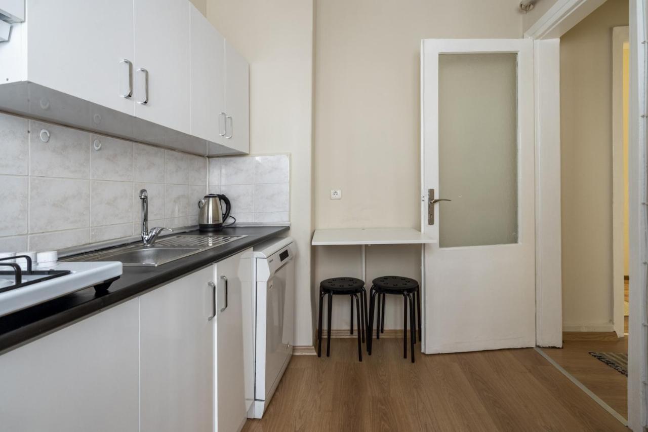 Ferienwohnung Modern Flat Near Popular Attractions In Beyoglu Istanbul Exterior foto